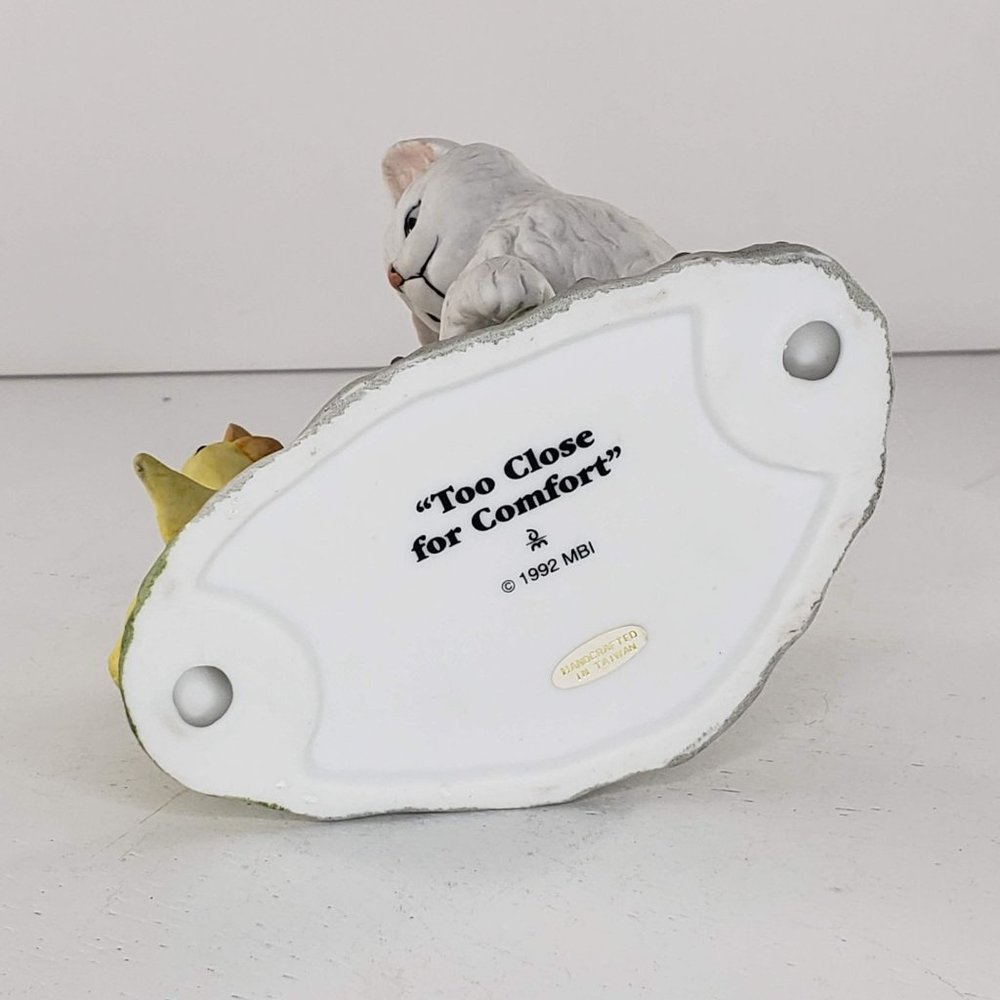 Danbury Mint MBI Too Close For Comfort Cat Figurine 1992 Vintage - Picture 6 of 6
